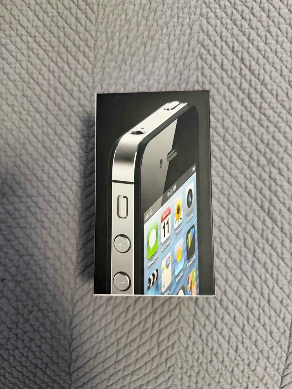 Apple iPhone 4  empty box only